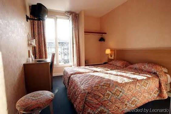 Hotel De Paris Saint Georges Room photo